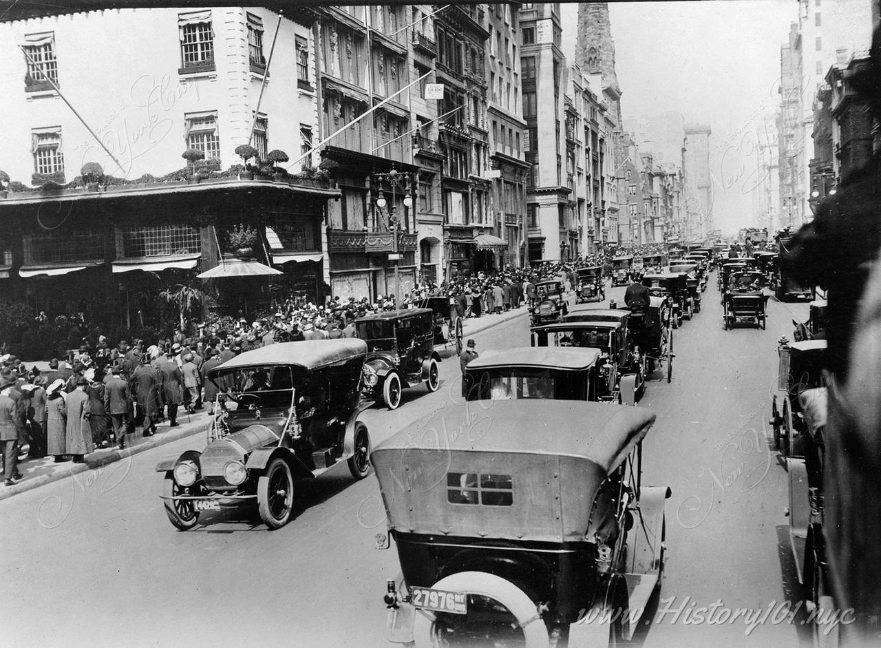 Easter Day on Fifth Avenue - NYC in 1913