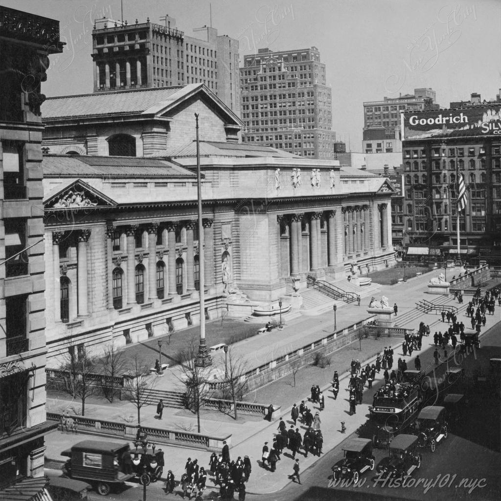 NYC 1920-1925: The Jazz Age, Skyscrapers & Social Dynamics