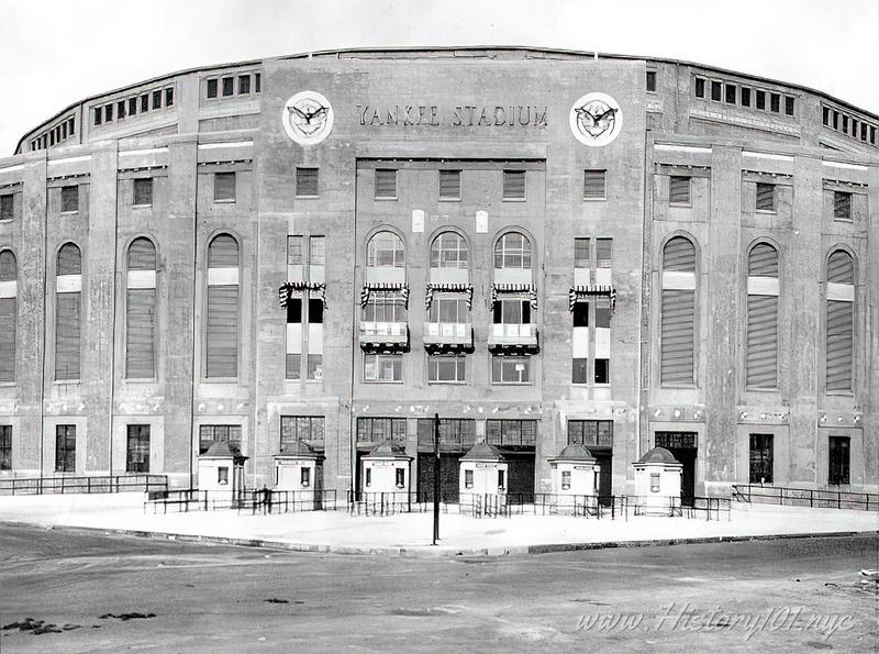 Vintage 90s New York Yankees 1990 Yankee stadium Graphic